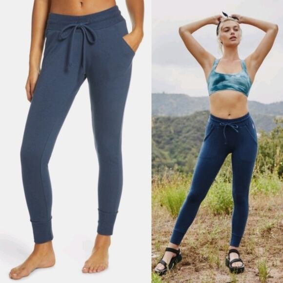 Free People Women’s FP Movement Sunny Skinny Sweatpants - Slate Blue small - Picture 1 of 8
